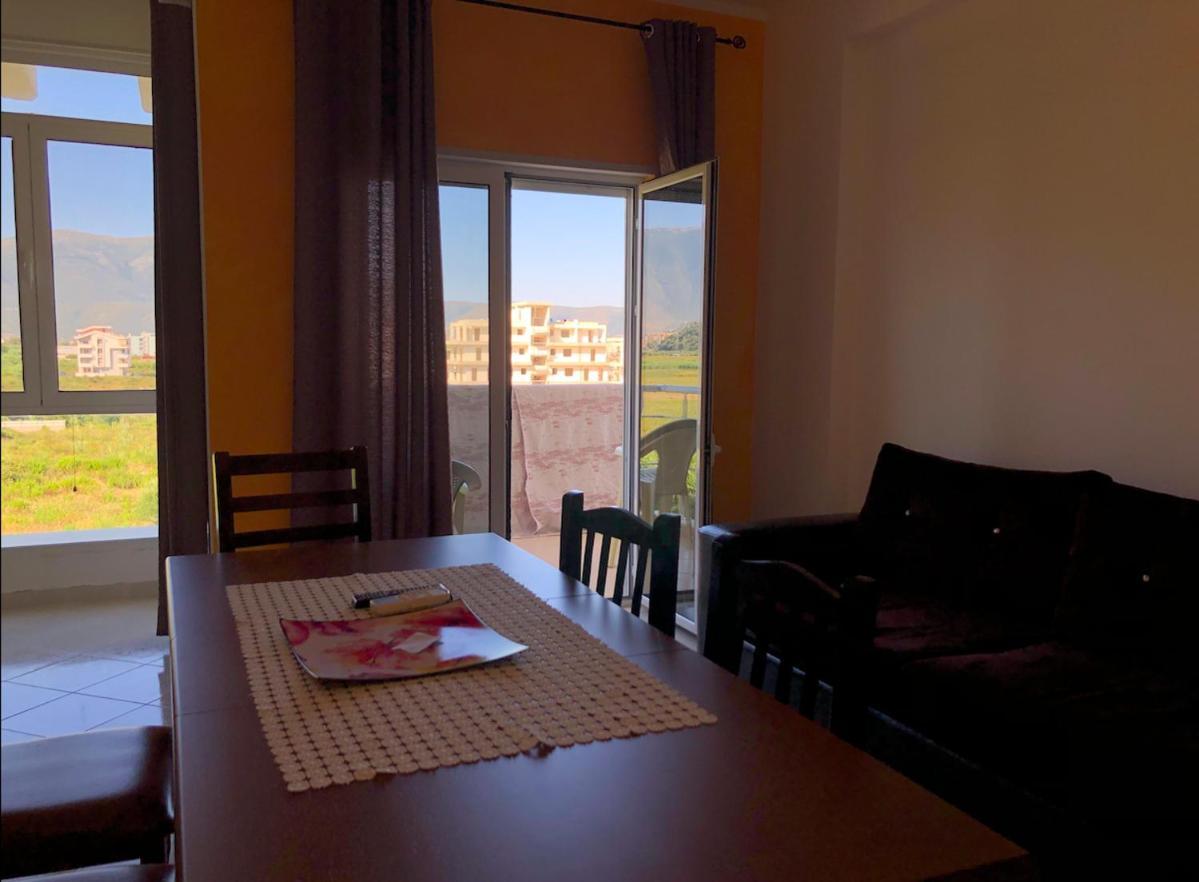 Rainbow Holiday Apartments Vlorë Buitenkant foto