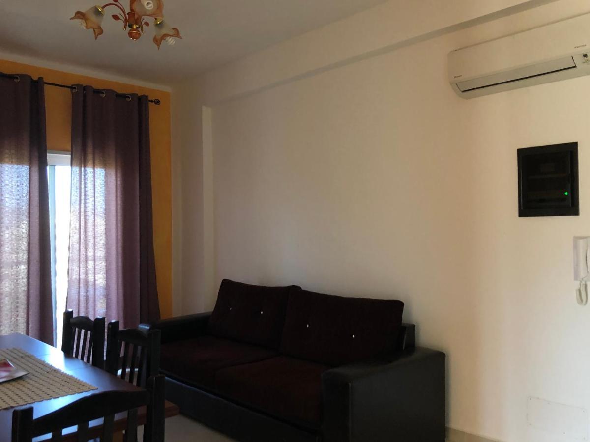 Rainbow Holiday Apartments Vlorë Buitenkant foto