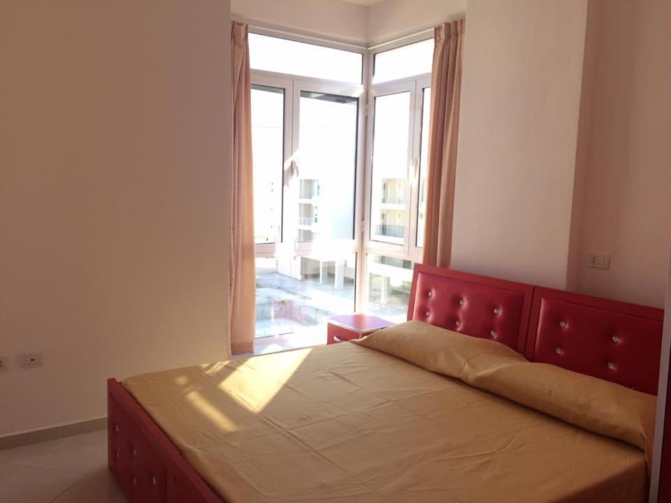 Rainbow Holiday Apartments Vlorë Buitenkant foto