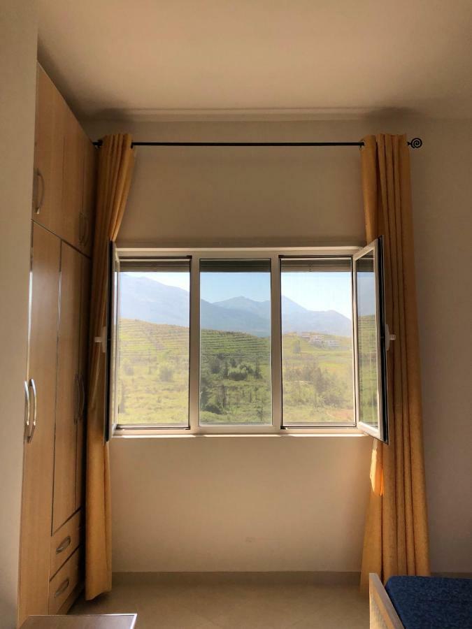 Rainbow Holiday Apartments Vlorë Buitenkant foto